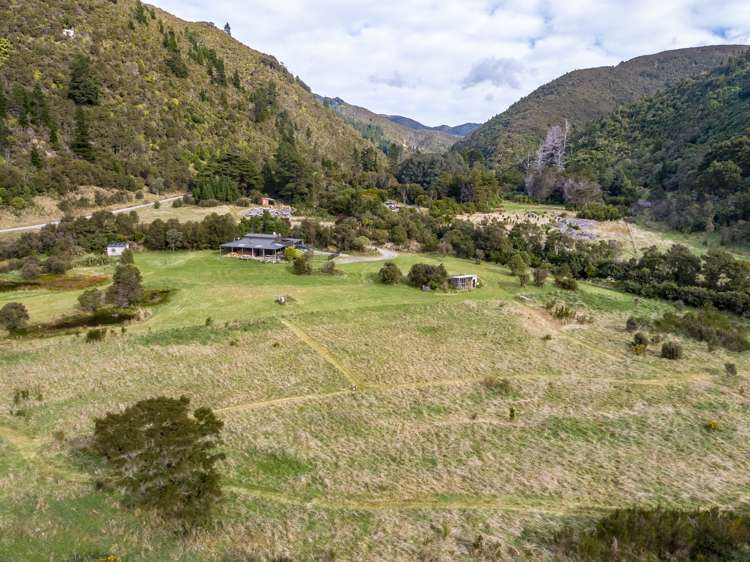 944 Mangatarere Valley Road West Taratahi_7