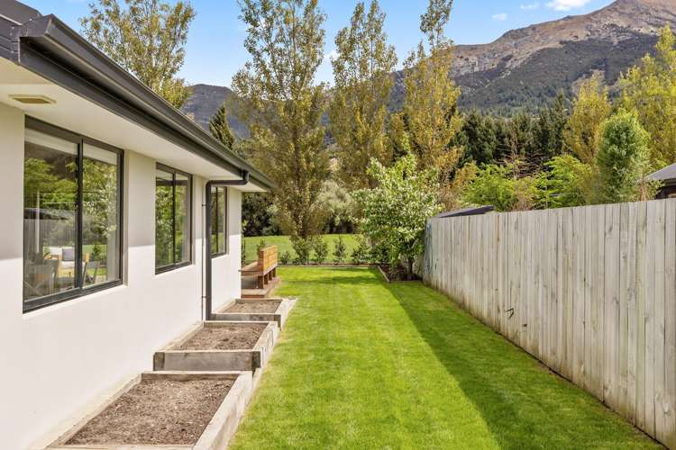 3 Edna Lane Lake Hawea_19