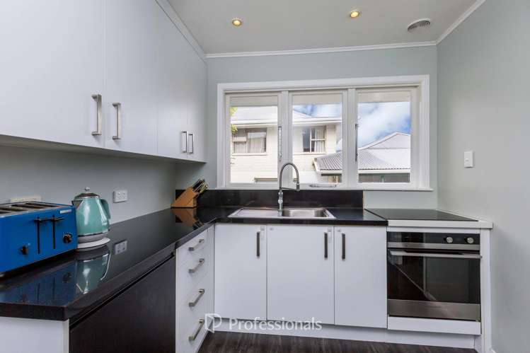 35 Whirinaki Crescent Heretaunga_6