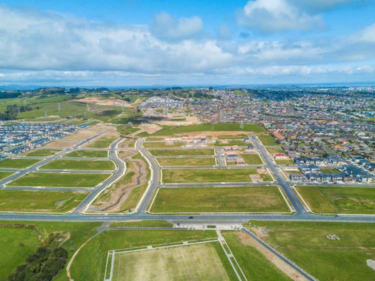 16 Eastfield Avenue Flat Bush_12