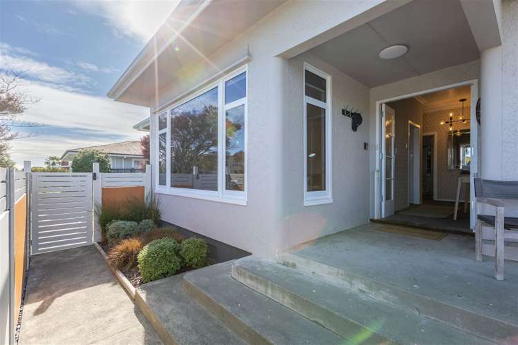 58 Menin Road Onekawa_18