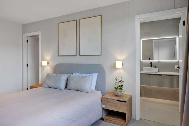 66 Flint Road West Stratford_14