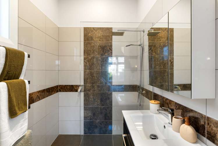 18 Campbell Street Karori_14