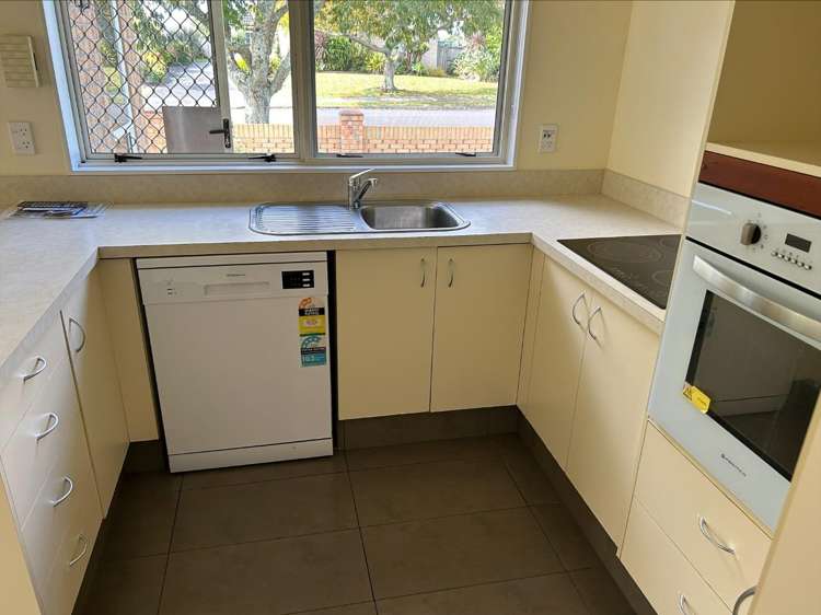 32 Highfields Drive 11545_2