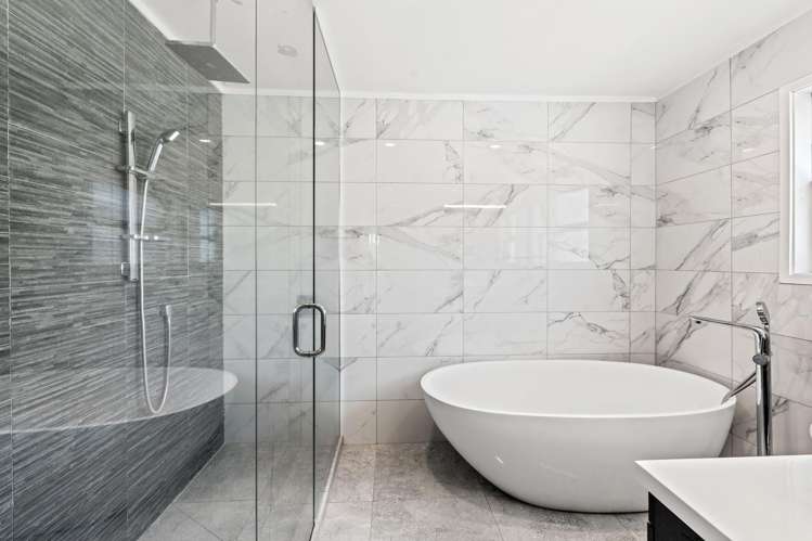 18 Paisley Street Mellons Bay_6