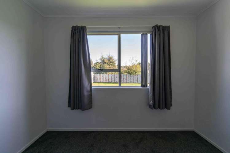 52 Karen Crescent Dinsdale_15