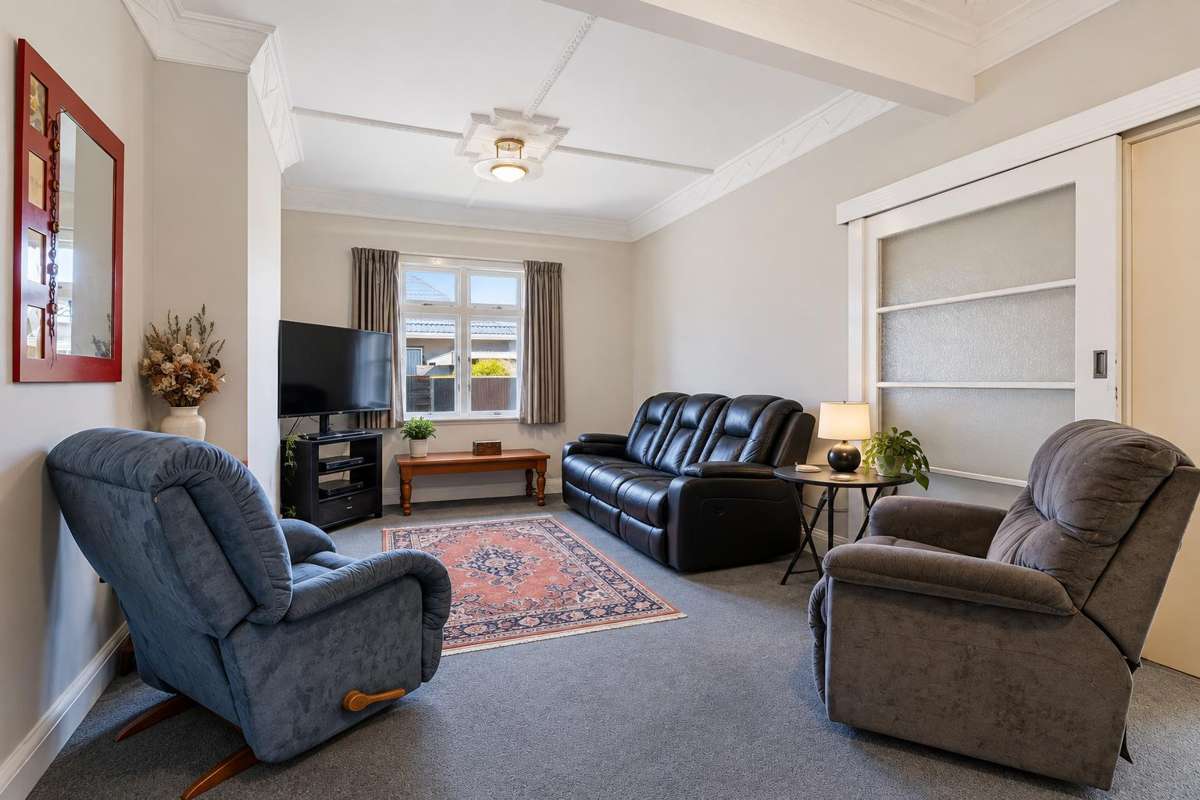 82 Glover Road_2