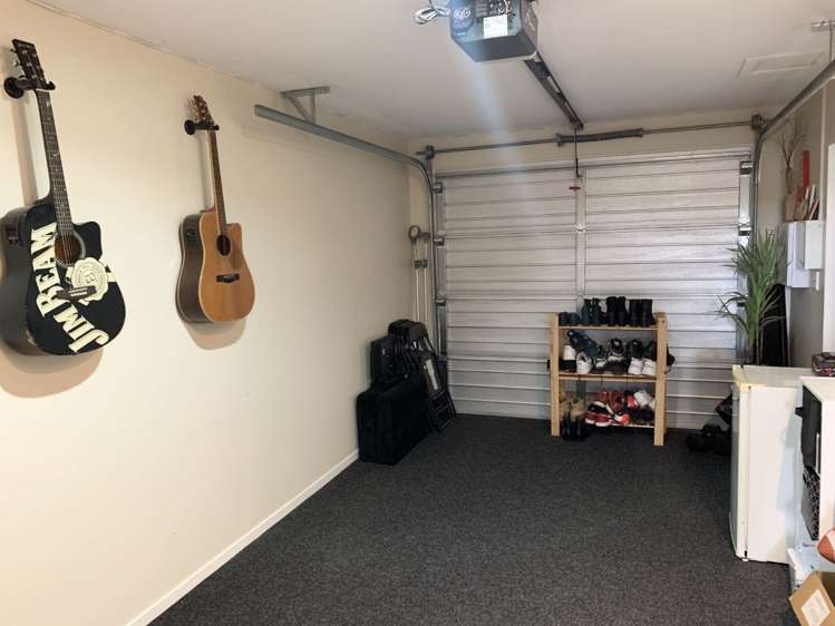 58 Albionvale Road Glen Eden_16