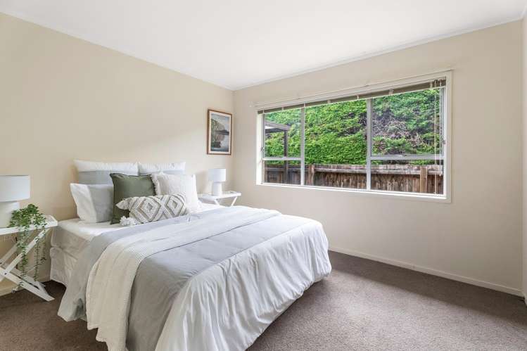 1/5 Teal Crescent Beach Haven_11