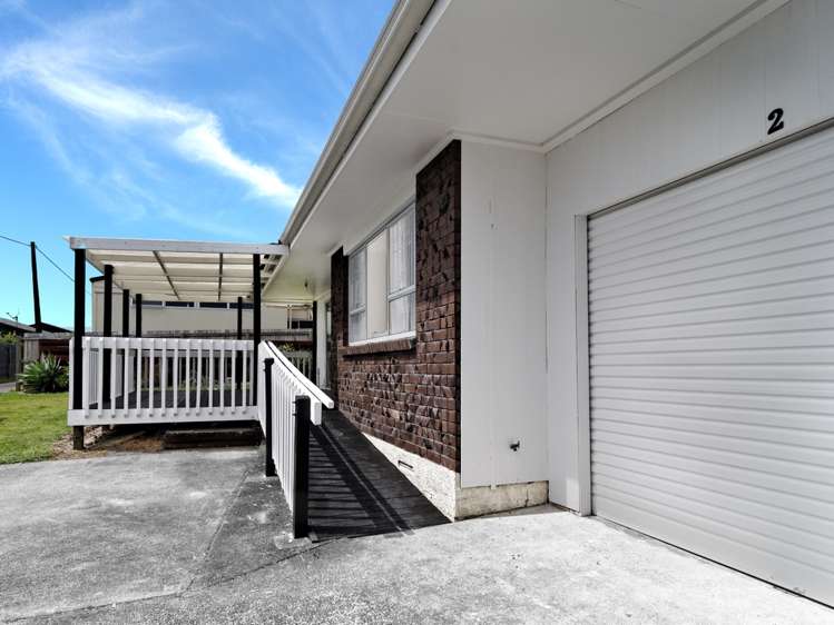 2/56 Archibald Road Kelston_5