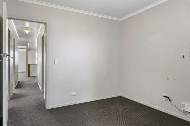 14 Simkin Street Taupo_18