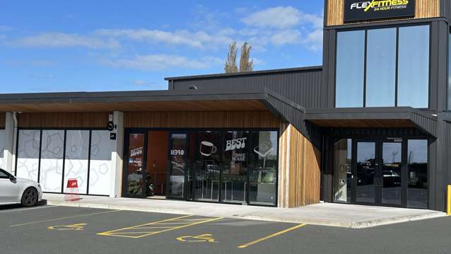 9/1 Tara Road Papamoa_2