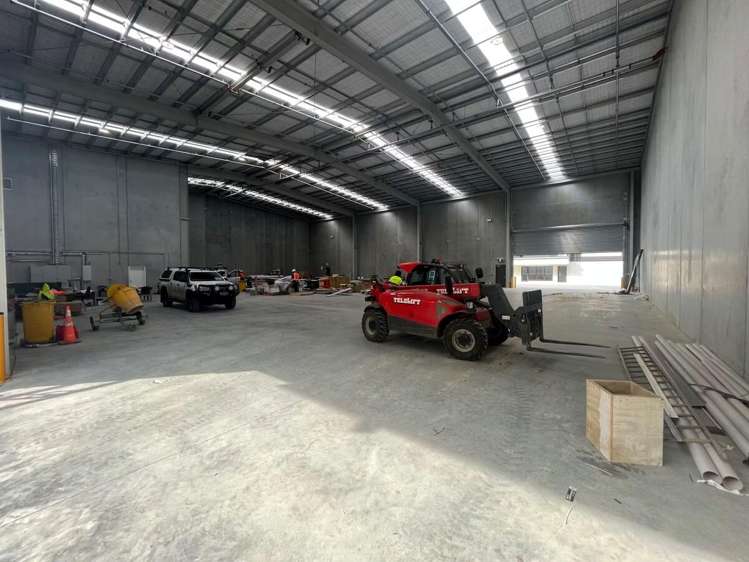 Unit E & F | 8 Chonny Crescent Manurewa_4