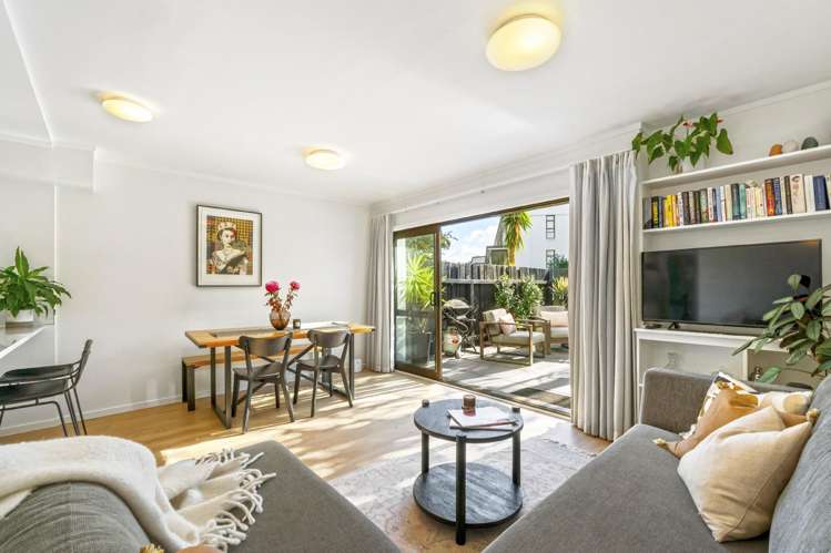 5/11 Hayden Street Freemans Bay_2