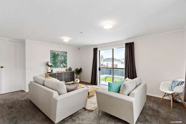 2/2 Hunua Road Papakura_6