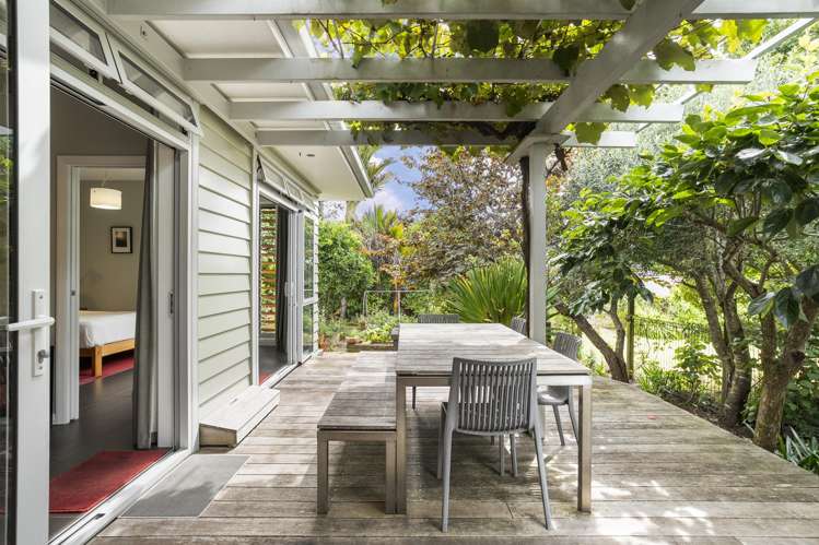 21 Hamon Avenue Three Kings_12