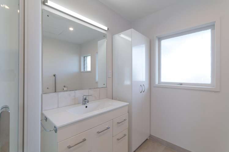 1/760 Beach Road Browns Bay_16