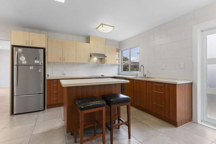 48 Richard Farrell Remuera_7