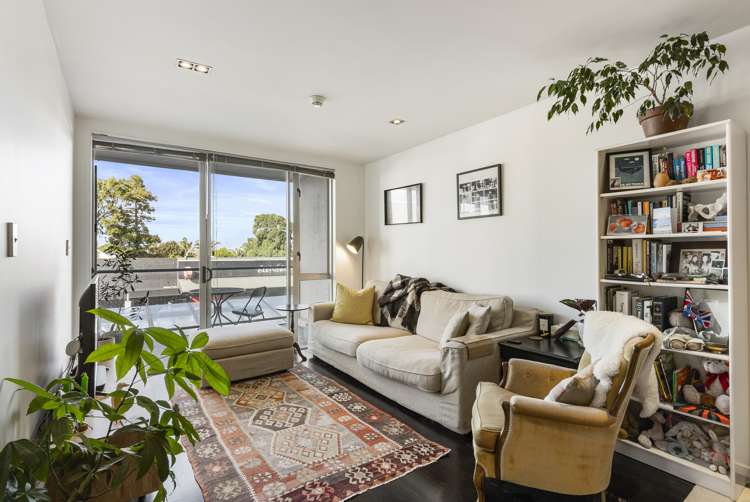 4r/435 New North Road Kingsland_1