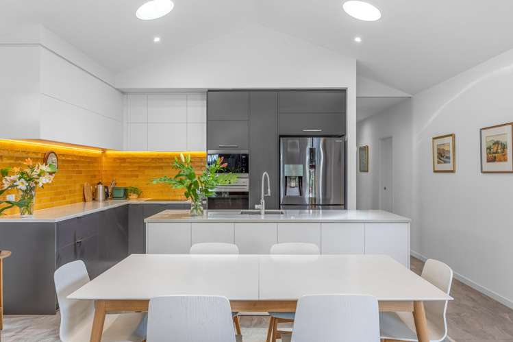 74 Regents Park Drive Casebrook_6