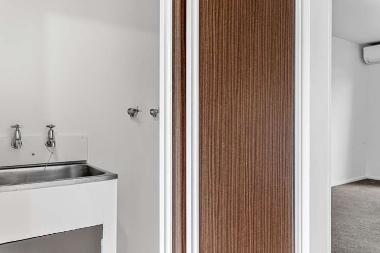 2/91 Brougham Street Addington_9