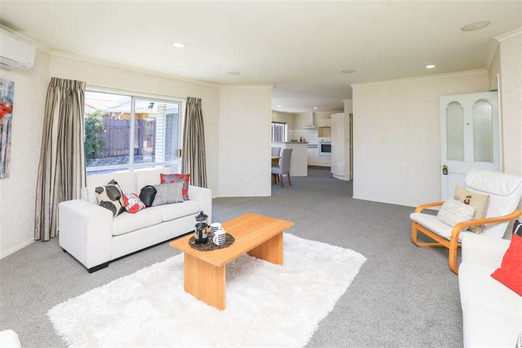 2 Burleigh Place Rototuna_3