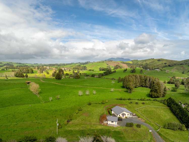 28 Wrights Road Raglan_35