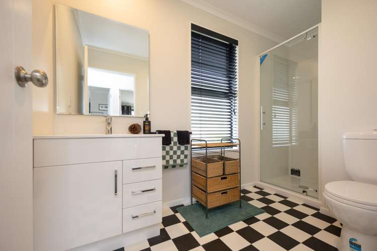 567 Lethbridge Road Halcombe_19