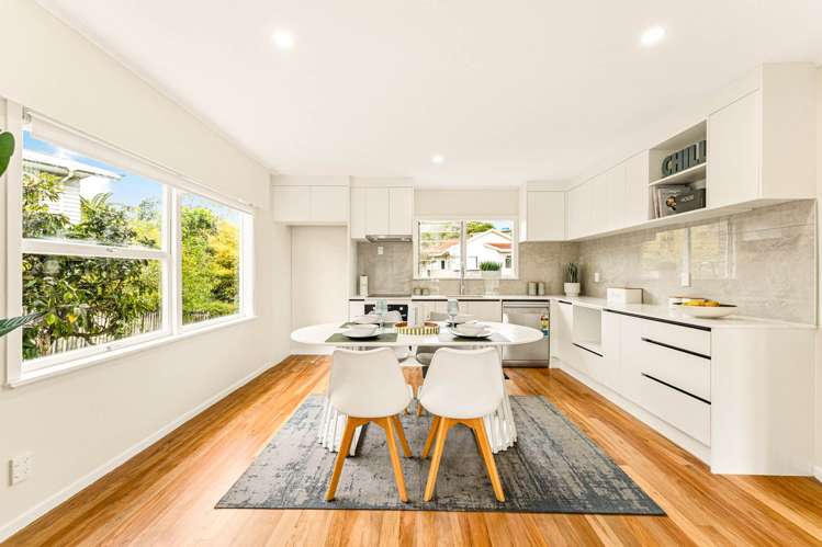 1/16 Bond Crescent Forrest Hill_2