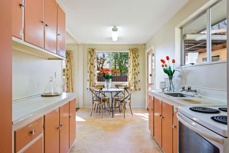 21 Oakley Crescent Hornby_4