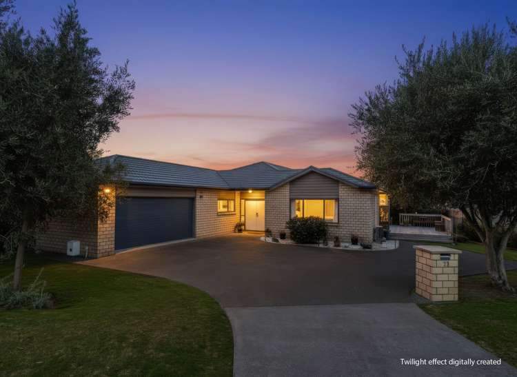 23 Lithgow Drive Otamatea_31