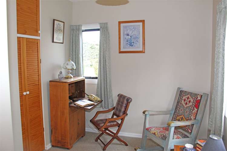 1758 Cust Road Cust_16