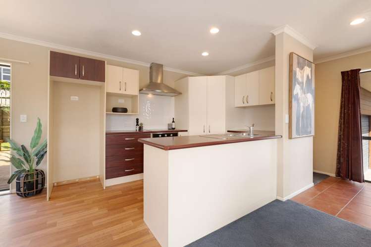 7 Maggie Place Ohauiti_3