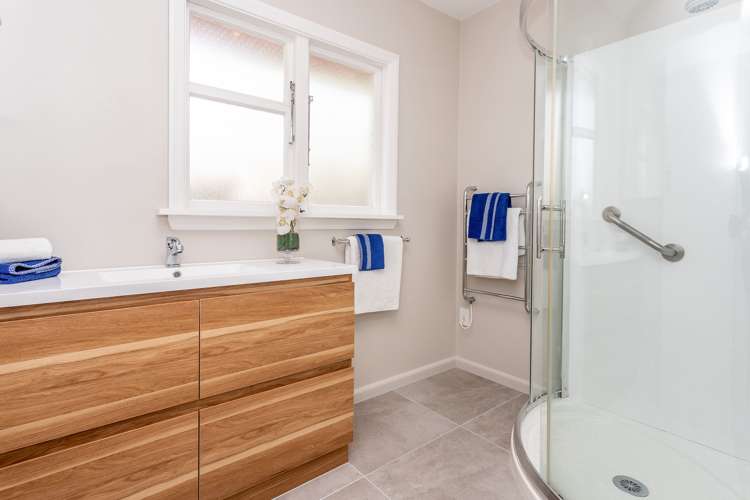 932 Avonside Drive Avondale_8