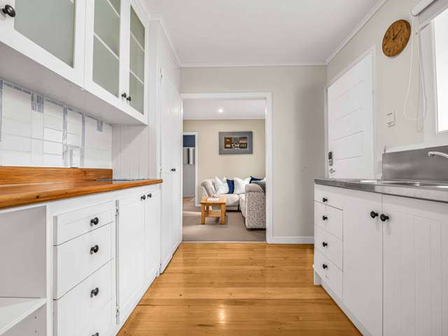 9 Cooper Avenue Holdens Bay_3