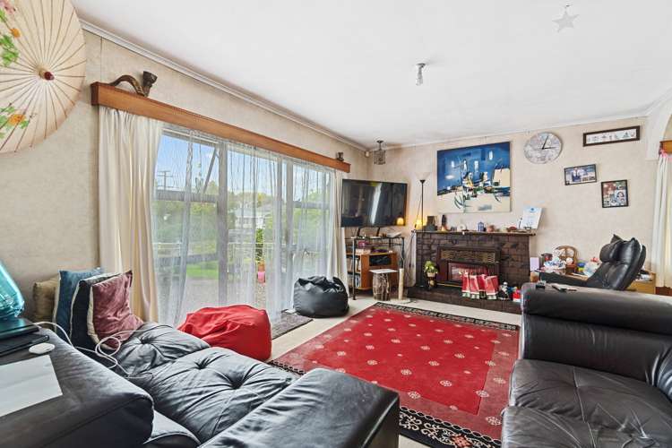 64 Wedgwood Avenue Mangere East_13