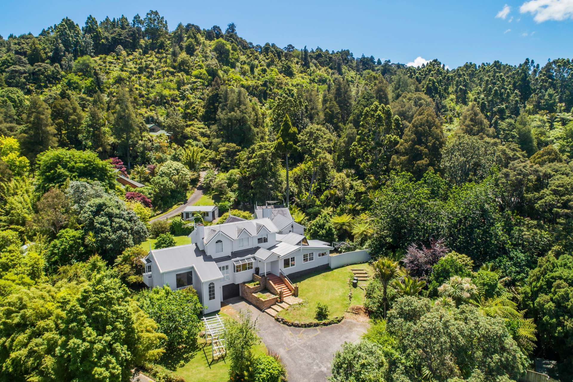 207 Woodlands Park Road Titirangi_0