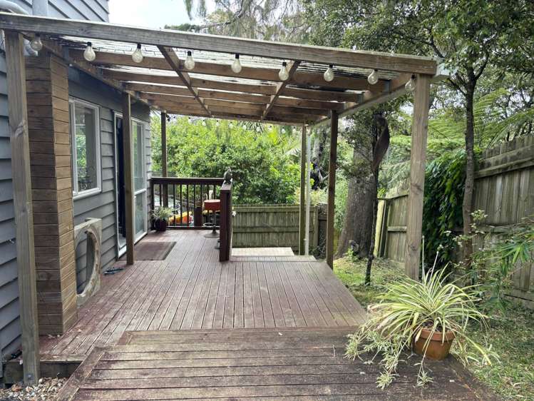 2/103 Glengarry Road Glen Eden_16