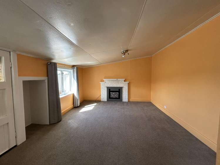 25 School Road 1942_1