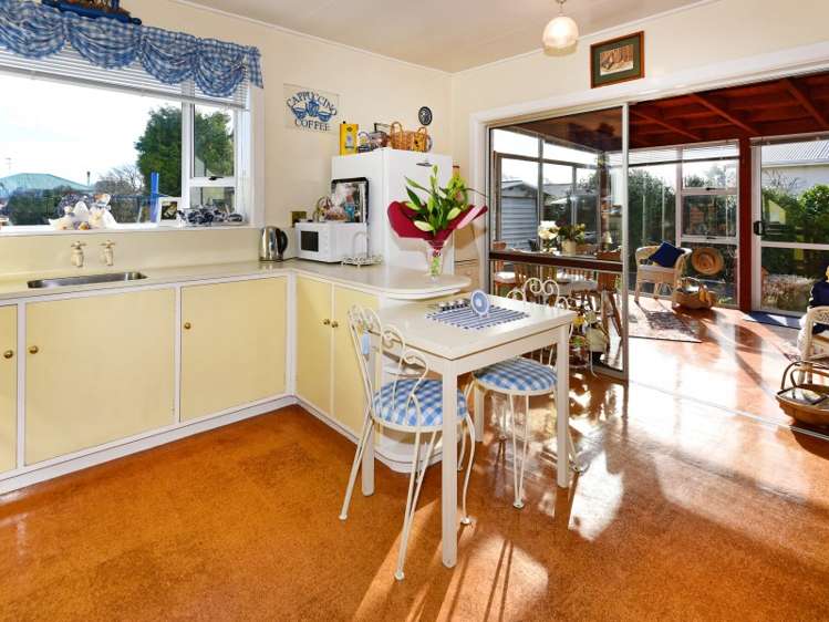 11 Longden Street Darfield_11