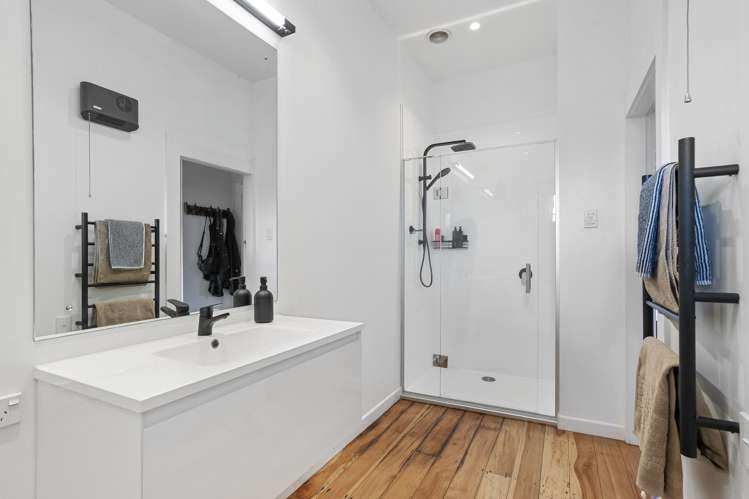 4 Martin Avenue Mount Albert_11