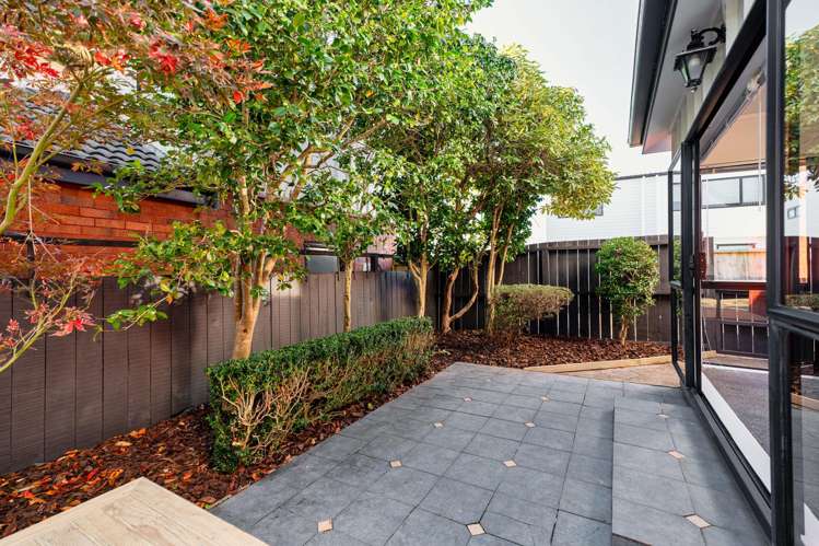 2/24 Miro Street New Lynn_9
