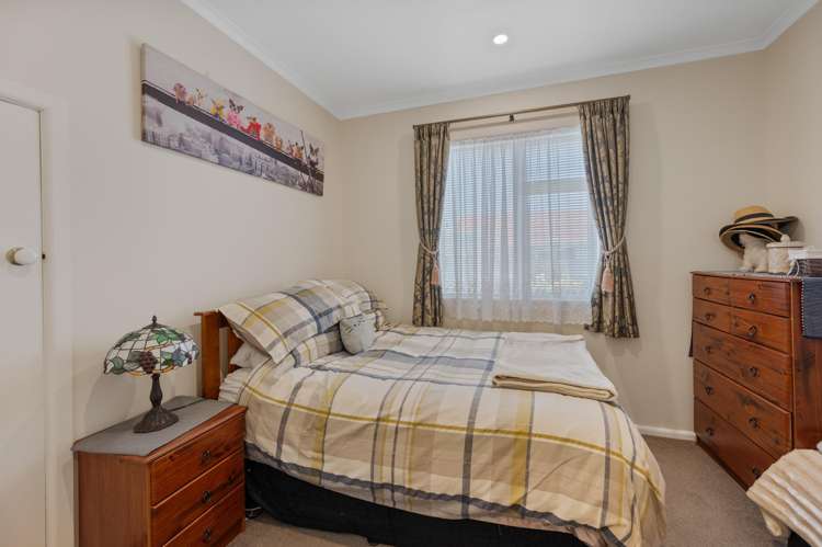 405 Willowpark Road South Akina_7