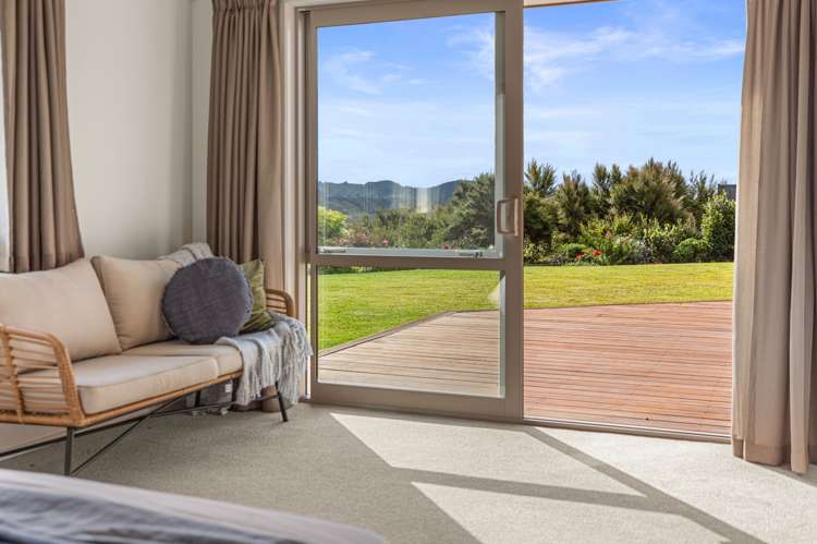 28 Blacklock Road Pyes Pa_13