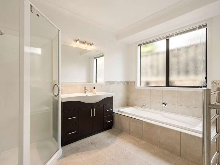 57 Somerton Drive Huntington_16