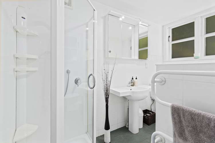 21 Ngaio Gorge Road Ngaio_12