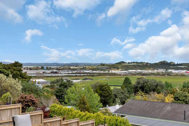 35 Panorama Drive Parahaki_1