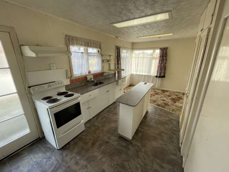 1/84 Travis Road Burwood_1