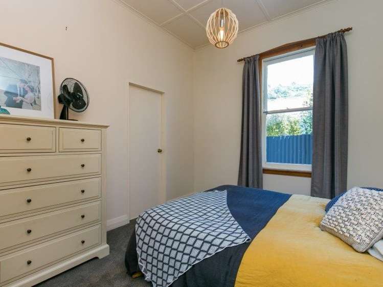 13 Toru Street Lyall Bay_21