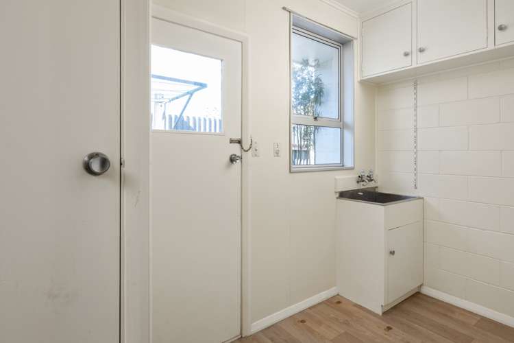 2/138 Budge Street Riversdale_11